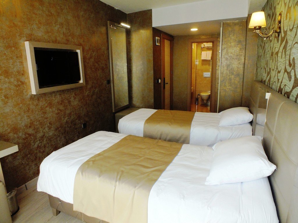 TWO PERSONS ROOMS